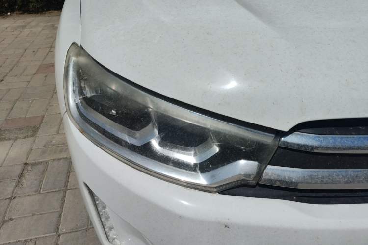 Used Citroen C3-XR 2015 1.6L Automatic Pioneer Model Right Front Headlight