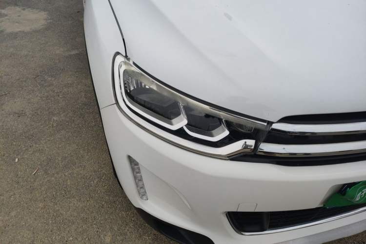 Used Citroen C3-XR 2015 1.6L Automatic Pioneer Model Right Front Headlight