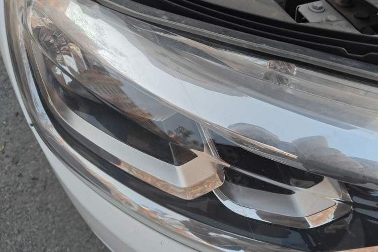 Used Citroen C3-XR 2015 1.6L Automatic Pioneer Model Right Front Headlight