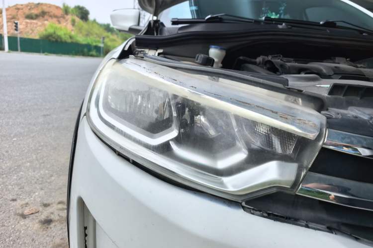 Used Citroen C3-XR 2015 1.6L Automatic Fashion Model Right Front Headlight