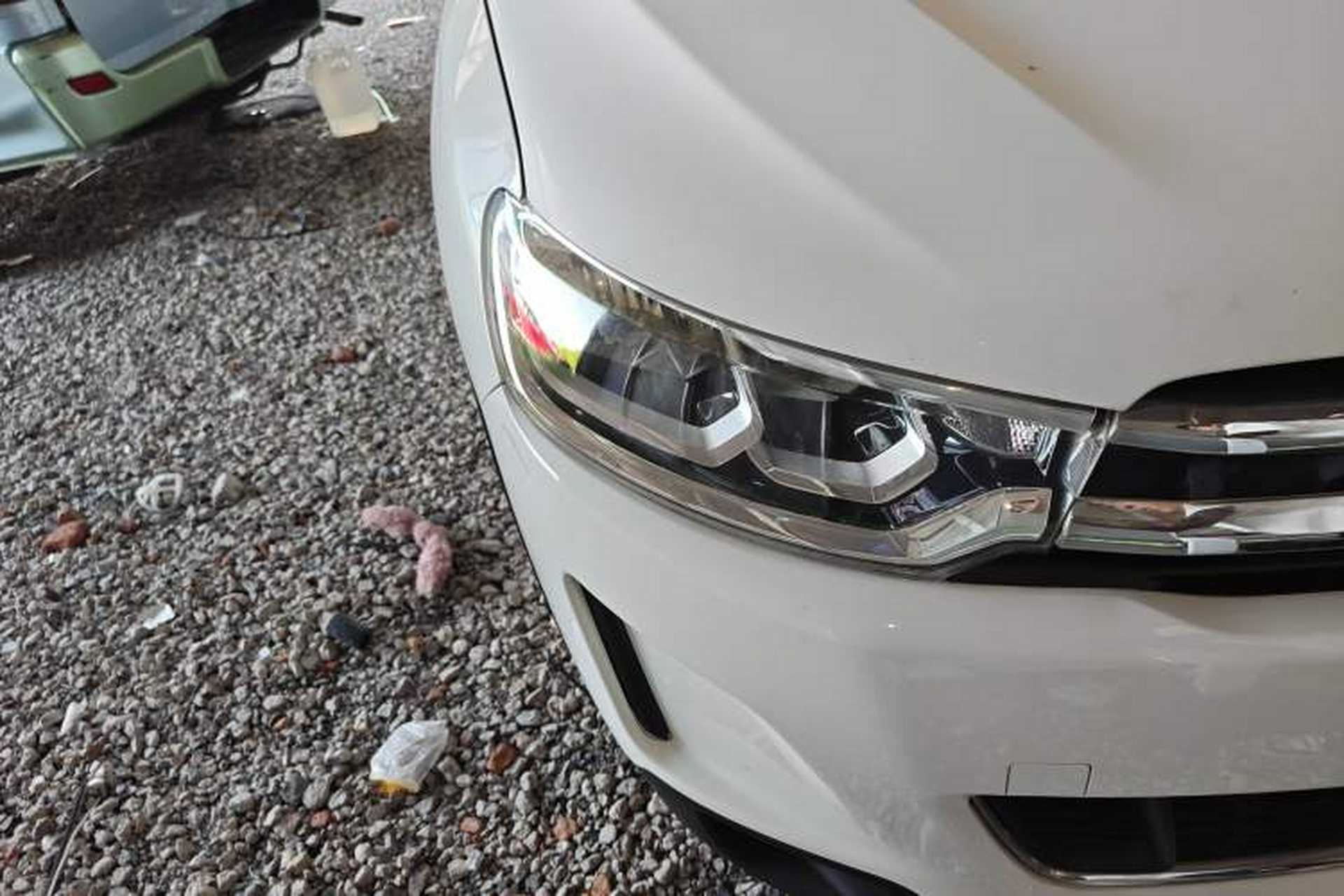 Used Citroen C3-XR 2015 1.6L Automatic Fashion Model Right Front Headlight