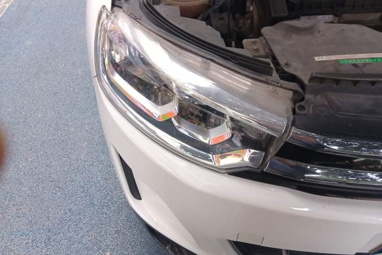 Used Citroen C3-XR 2015 1.6L Manual Fashion Edition Right Front Headlight