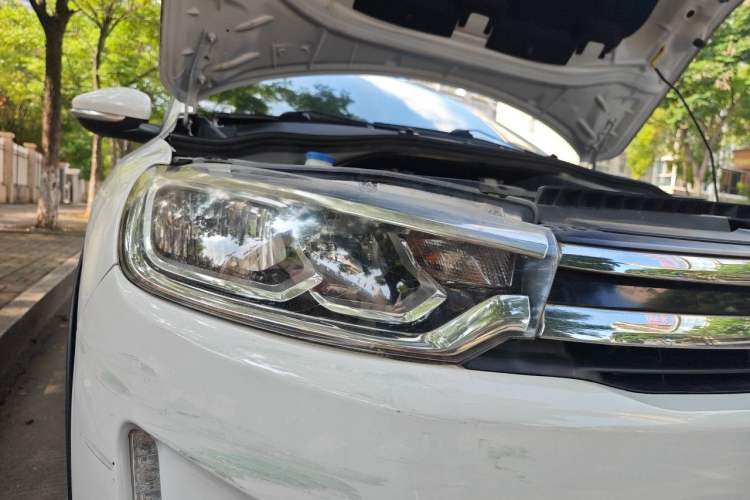 Used Citroen C3-XR 2015 1.6L Automatic Smart Version Right Front Headlight