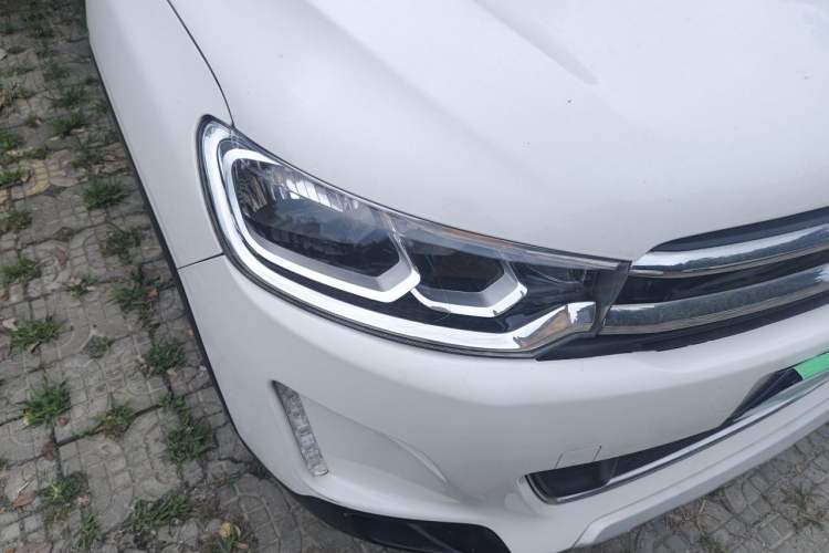 Used Citroen C3-XR 2015 1.6L Automatic Pioneer Model Right Front Headlight