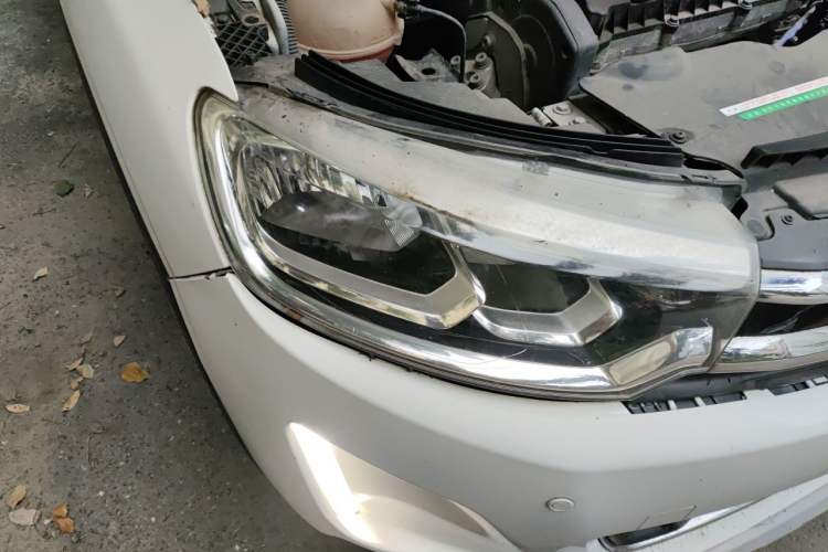 Used Citroen C3-XR 2015 1.6L Automatic Pioneer Model Right Front Headlight