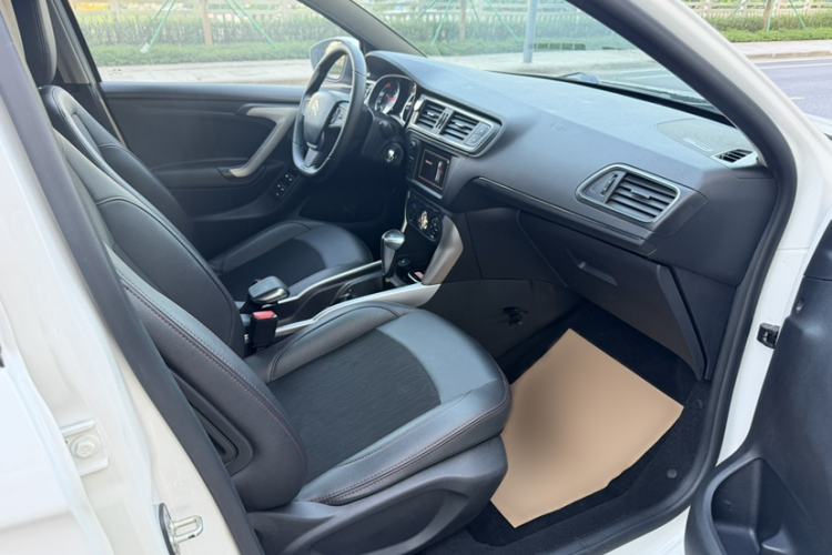 Used Citroen C3-XR 2015 1.6L Automatic Pioneer Model Right Front Seat