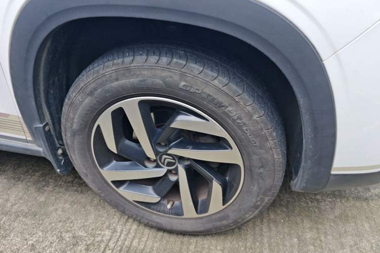 Used Citroen C3-XR 2015 1.6L Manual Pioneer Model Right Front Wheel Hub