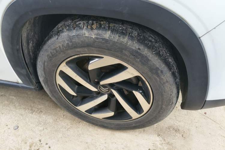 Used Citroen C3-XR 2015 1.6L Automatic Pioneer Model Right Front Wheel Hub