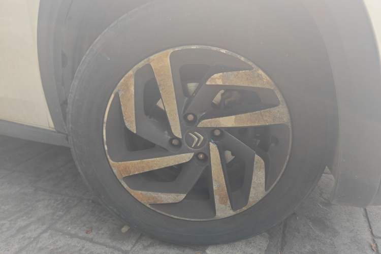 Used Citroen C3-XR 2015 1.6L Automatic Pioneer Model Right Front Wheel Hub