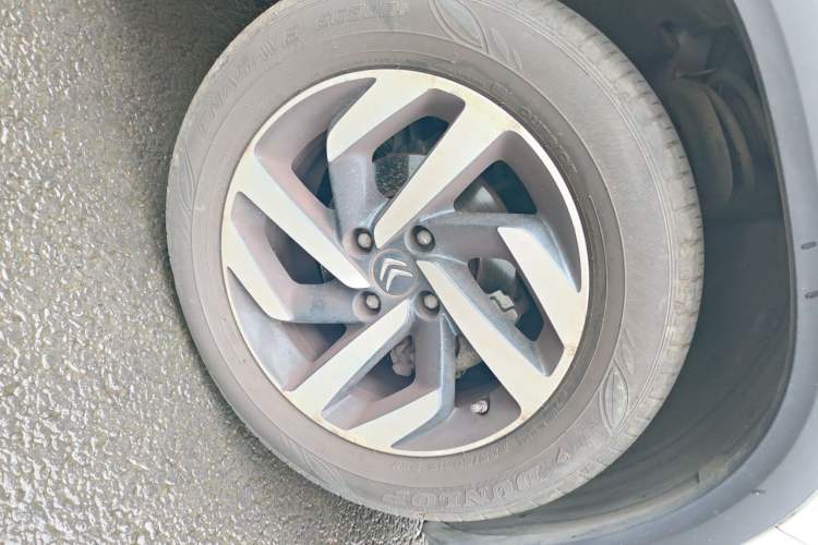 Used Citroen C3-XR 2015 1.6L Manual Pioneer Model Right Front Wheel Hub