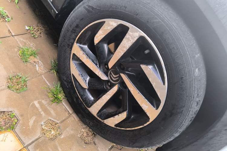 Used Citroen C3-XR 2015 1.6L Automatic Pioneer Model Right Front Wheel Hub