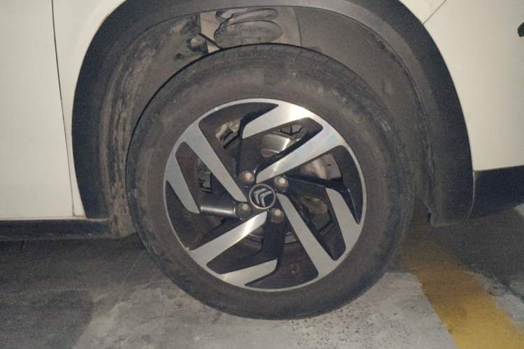 Used Citroen C3-XR 2015 1.6L Manual Pioneer Model Right Front Wheel Hub