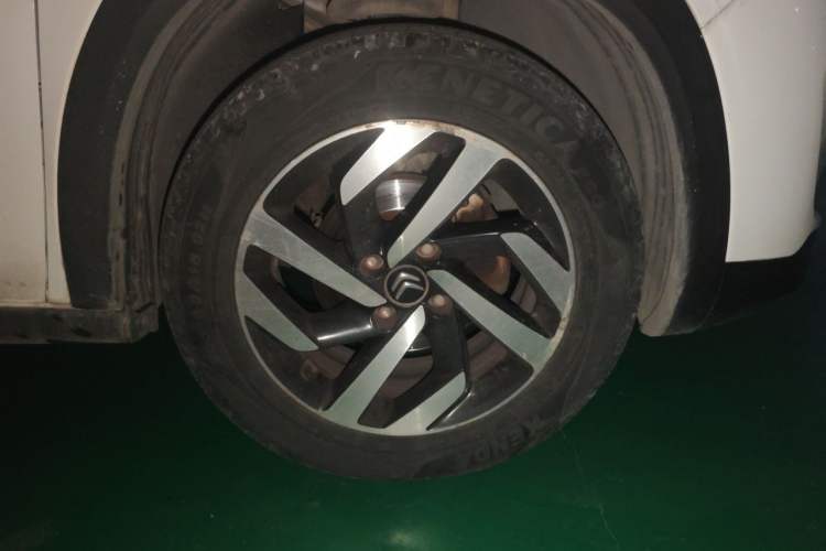 Used Citroen C3-XR 2015 1.6L Automatic Pioneer Model Right Front Wheel Hub