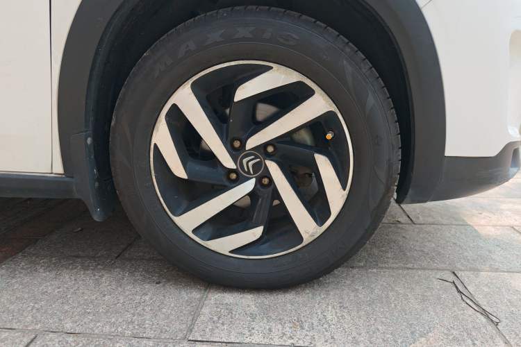 Used Citroen C3-XR 2015 1.6L Manual Pioneer Model Right Front Wheel Hub
