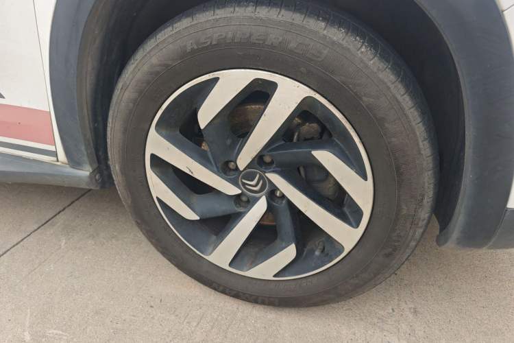 Used Citroen C3-XR 2015 1.6THP Automatic Flagship Model Right Front Wheel Hub