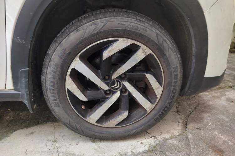 Used Citroen C3-XR 2015 1.6THP Automatic Pioneer Model Right Front Wheel Hub