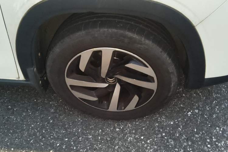 Used Citroen C3-XR 2015 1.6L Manual Pioneer Model Right Front Wheel Hub