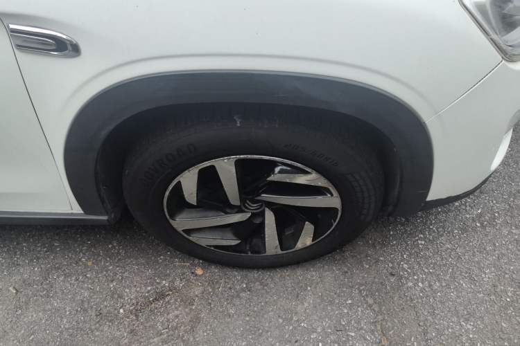 Used Citroen C3-XR 2015 1.6L Automatic Pioneer Model Right Front Wheel Hub