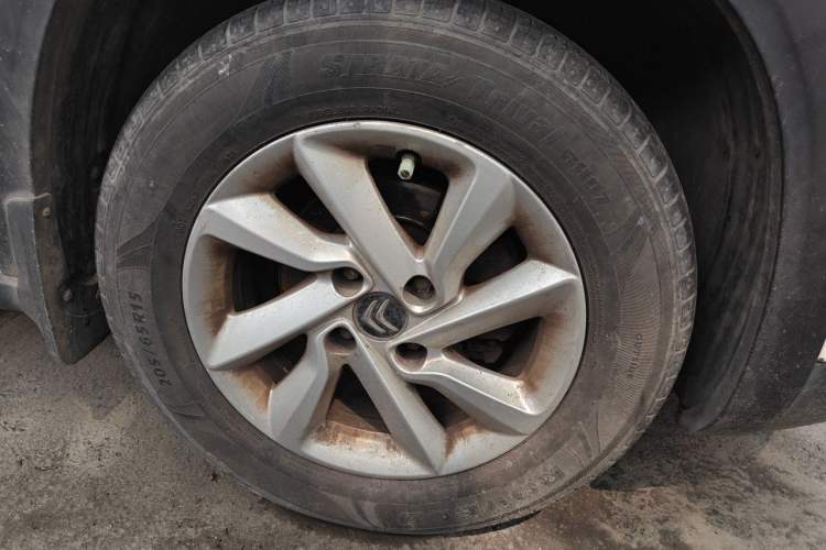 Used Citroen C3-XR 2015 1.6L Automatic Fashion Model Right Front Wheel Hub