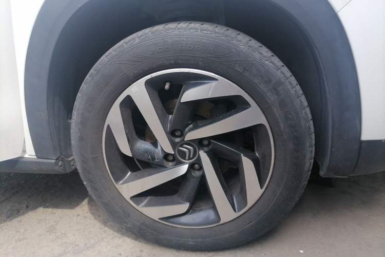 Used Citroen C3-XR 2015 1.6L Automatic Pioneer Model Right Front Wheel Hub