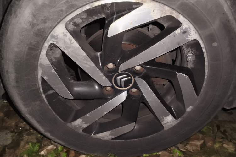 Used Citroen C3-XR 2015 1.6L Automatic Pioneer Model Right Front Wheel Hub