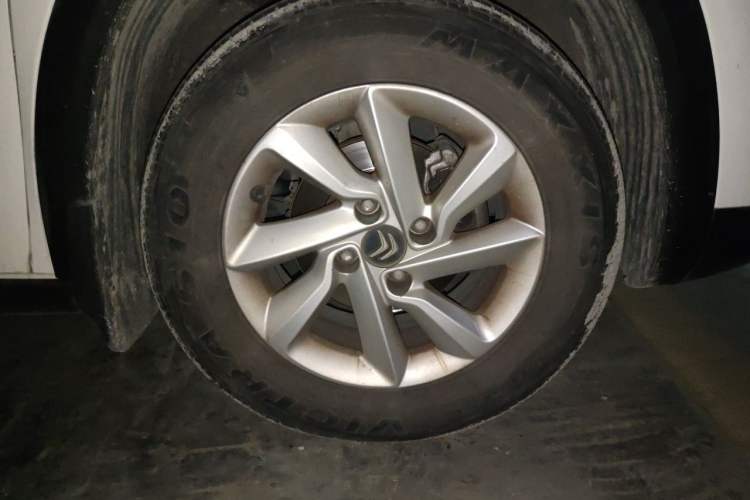 Used Citroen C3-XR 2015 1.6L Automatic Fashion Model Right Front Wheel Hub