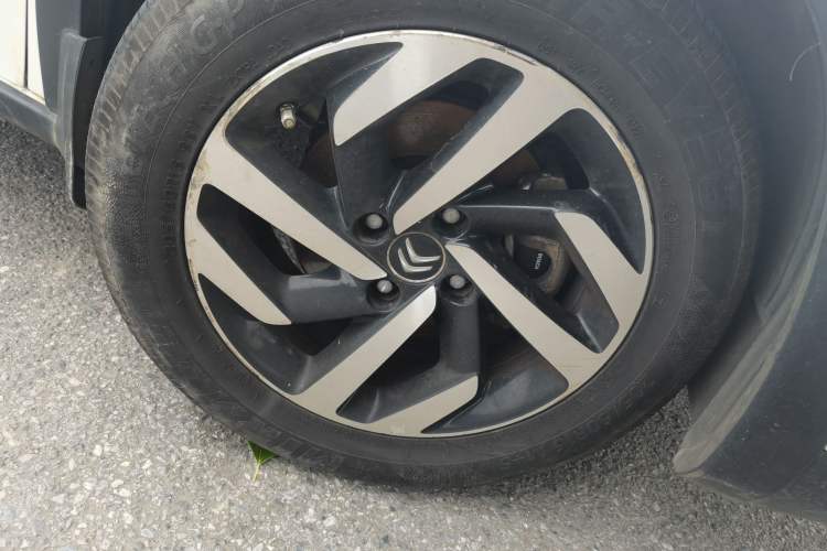 Used Citroen C3-XR 2015 1.6THP Automatic Flagship Model Right Front Wheel Hub
