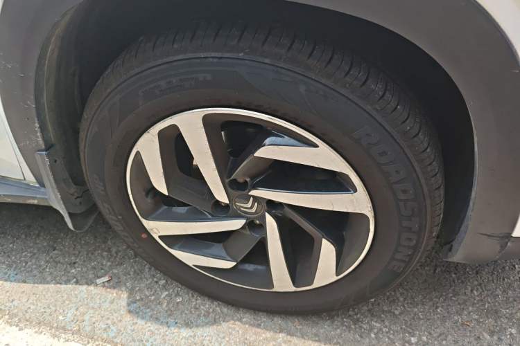 Used Citroen C3-XR 2015 1.6L Automatic Smart Version Right Front Wheel Hub