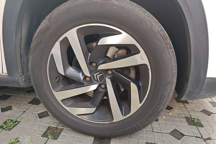 Used Citroen C3-XR 2015 1.6THP Automatic Smart Model Right Front Wheel Hub