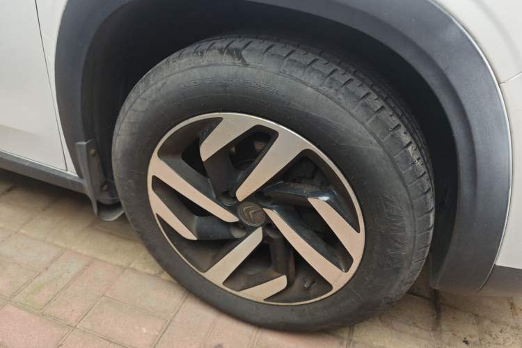 Used Citroen C3-XR 2015 1.6L Manual Pioneer Model Right Front Wheel Hub