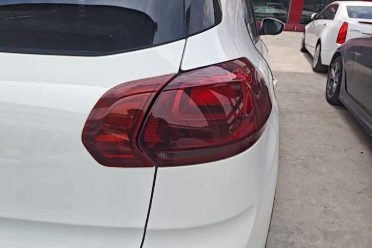 Used Citroen C3-XR 2015 1.6L Automatic Pioneer Model Right Rear Taillight