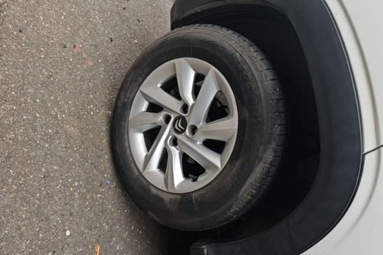 Used Citroen C3-XR 2015 1.6L Automatic Fashion Model Right Rear Wheel Hub