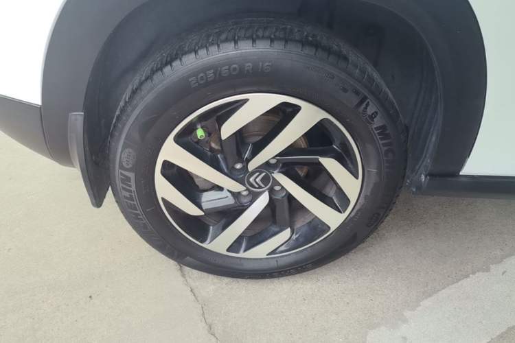Used Citroen C3-XR 2015 1.6L Manual Pioneer Model Right Rear Wheel Hub