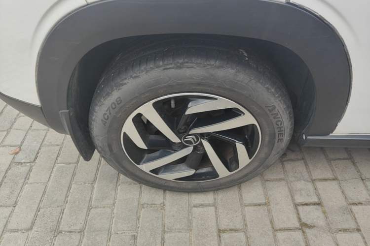 Used Citroen C3-XR 2015 1.6L Manual Pioneer Model Right Rear Wheel Hub