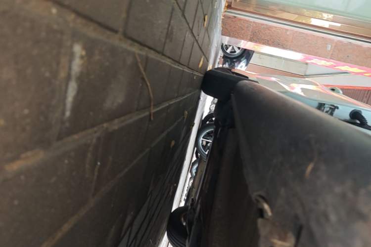 Used Citroen C3-XR 2015 1.6L Automatic Fashion Model Right Side Sill