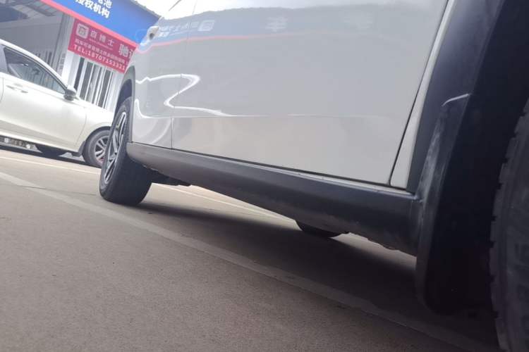 Used Citroen C3-XR 2015 1.6L Manual Pioneer Model Right Side Sill