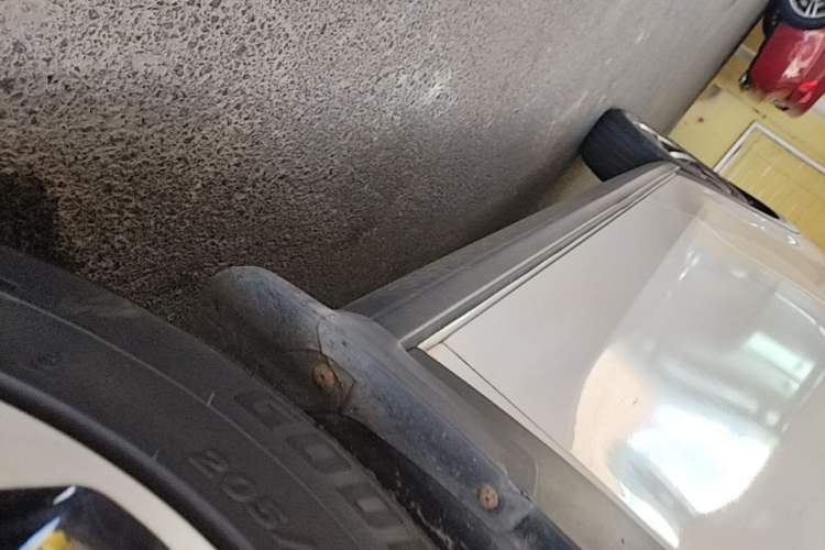 Used Citroen C3-XR 2015 1.6L Manual Pioneer Model Right Side Sill
