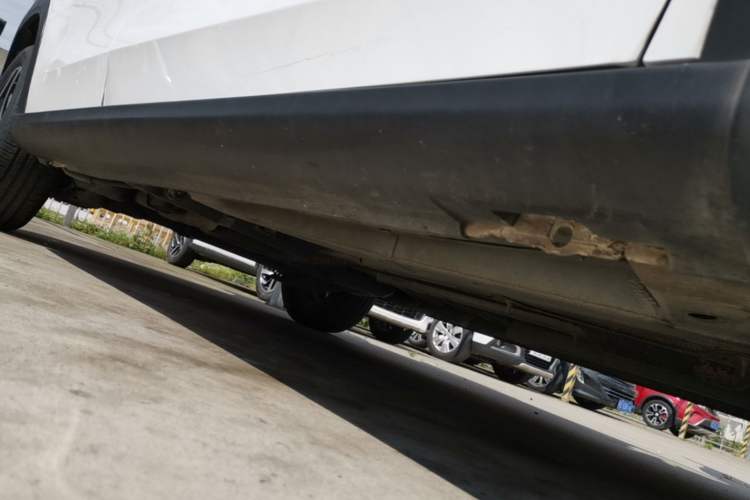 Used Citroen C3-XR 2015 1.6L Manual Pioneer Model Right Side Sill