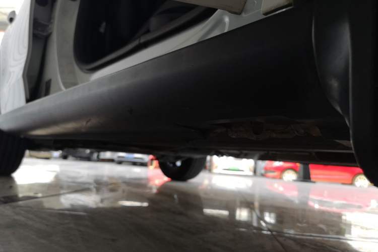 Used Citroen C3-XR 2015 1.6L Automatic Pioneer Model Right Side Sill