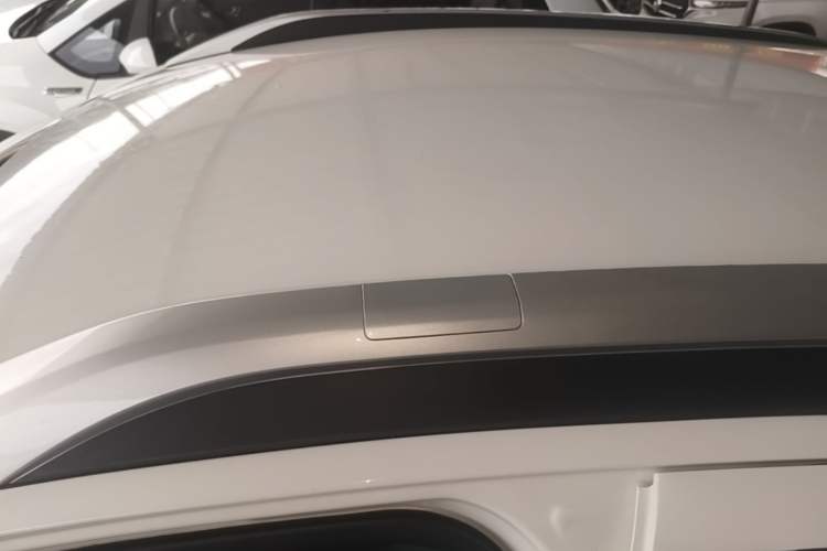 Used Citroen C3-XR 2015 1.6L Automatic Pioneer Model Roof