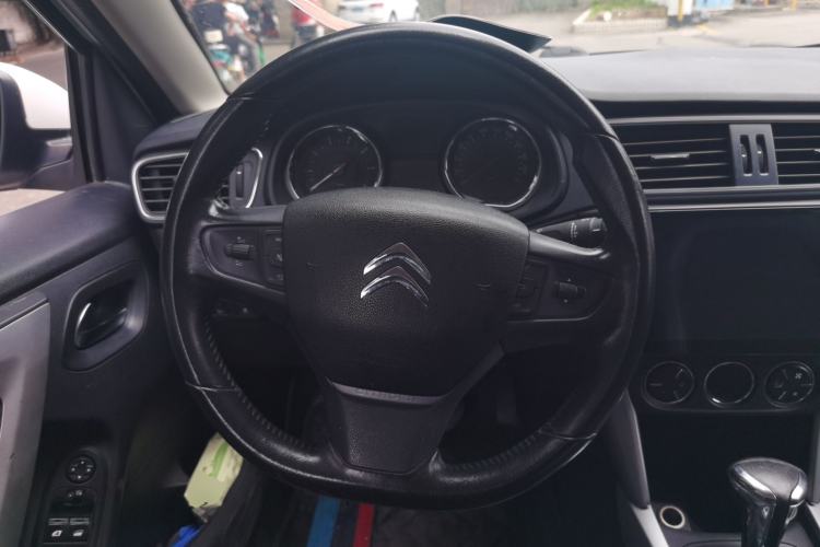Used Citroen C3-XR 2015 1.6THP Automatic Pioneer Model Steering Wheel
