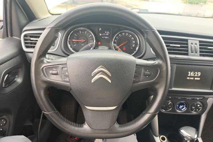 Used Citroen C3-XR 2015 1.6L Automatic Pioneer Model Steering Wheel