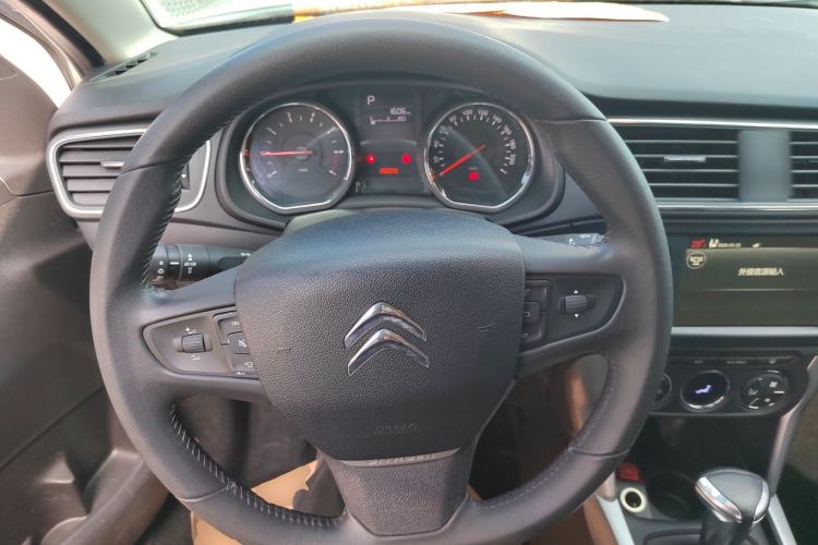 Used Citroen C3-XR 2015 1.6L Automatic Smart Version Steering Wheel
