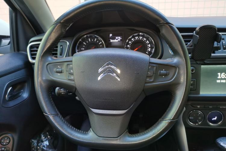 Used Citroen C3-XR 2015 1.6THP Automatic Smart Model Steering Wheel