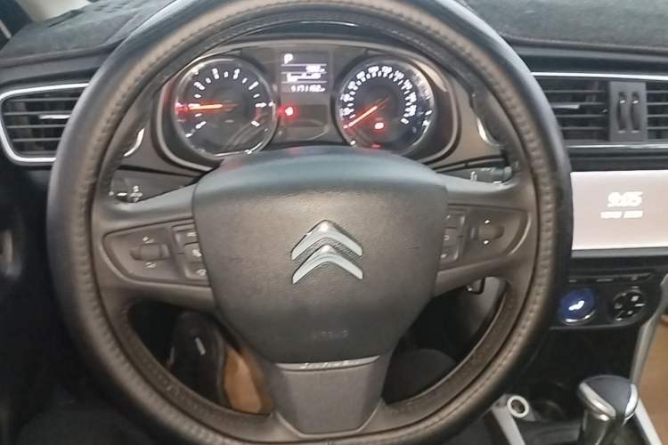 Used Citroen C3-XR 2015 1.6THP Automatic Pioneer Model Steering Wheel