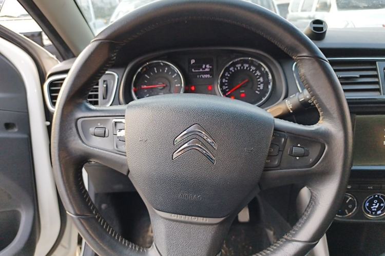 Used Citroen C3-XR 2015 1.6L Automatic Smart Version Steering Wheel