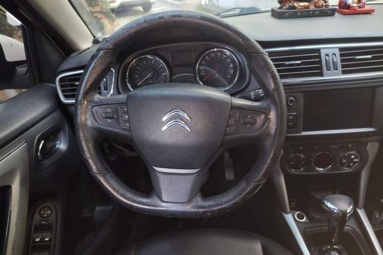 Used Citroen C3-XR 2015 1.6THP Automatic Pioneer Model Steering Wheel