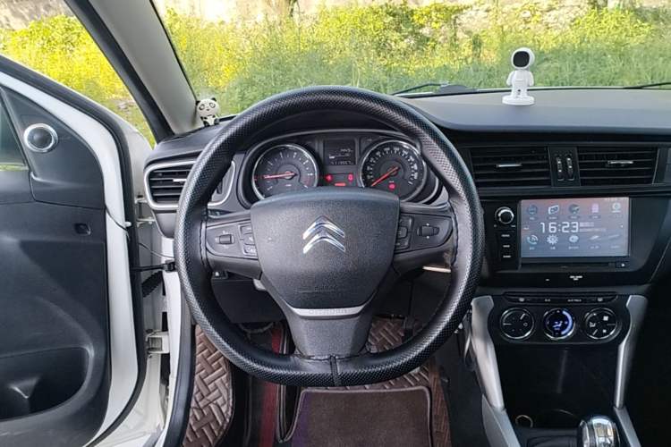 Used Citroen C3-XR 2015 1.6L Manual Pioneer Model Steering Wheel