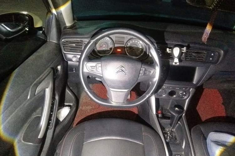 Used Citroen C3-XR 2015 1.6THP Automatic Smart Model Steering Wheel