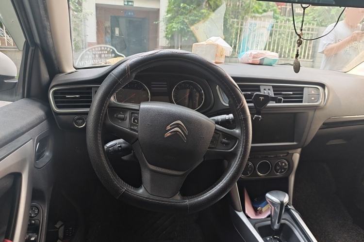 Used Citroen C3-XR 2015 1.6THP Automatic Smart Model Steering Wheel